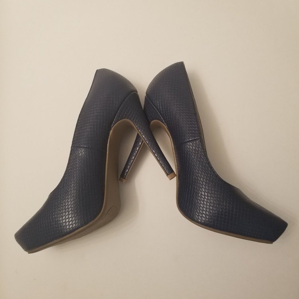 Bcbgeneration Navy Blue Snakeskin Pattern Stilett… - image 7
